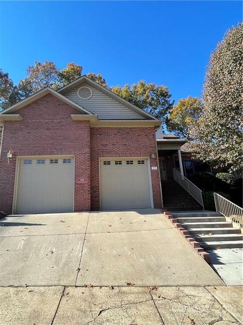 319 NE 10th Ave, Conover, NC 28613 photo 2
