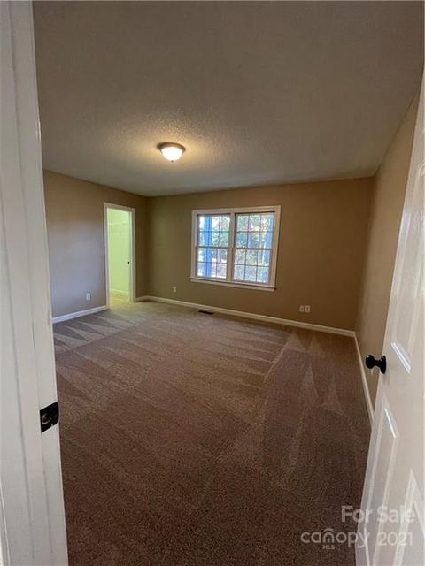 319 NE 10th Ave, Conover, NC 28613 photo 15