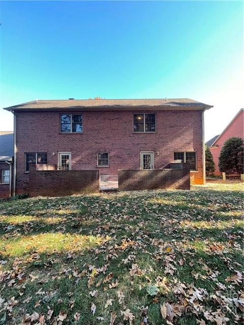 319 NE 10th Ave, Conover, NC 28613 photo 16