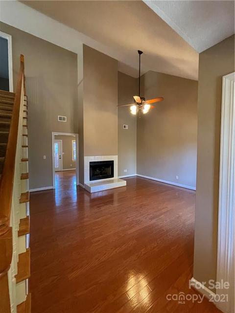 319 NE 10th Ave, Conover, NC 28613 photo 6