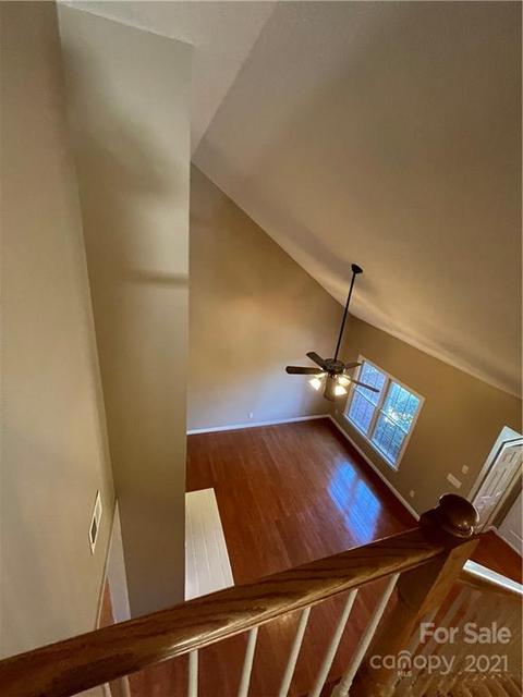 319 NE 10th Ave, Conover, NC 28613 photo 8