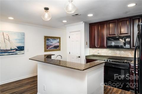 611 Portside Dr, Davidson, NC 28036 photo 9