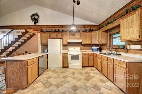 127 Dolan Ln, Clyde, NC 28721 photo 25