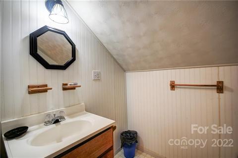 127 Dolan Ln, Clyde, NC 28721 photo 35