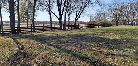 6901 Medlin Rd, Monroe, NC 28112 photo 3