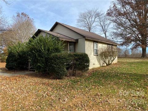 444 Cranfill Rd, Harmony, NC 28634 photo 4
