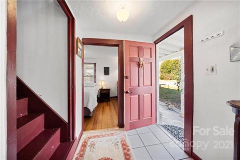 212 Ruby Ave, Black Mountain, NC 28711 photo 8
