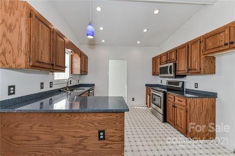 3952 Cold Springs Rd E, Concord, NC 28025 photo 12