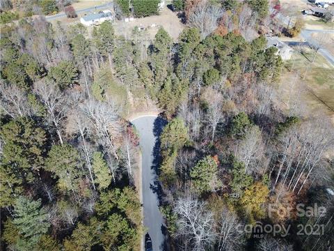 5145 Mark Dr, Hickory, NC 28601 photo 1