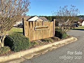 4907 Pond Ct, Conover, NC 28613 photo 1