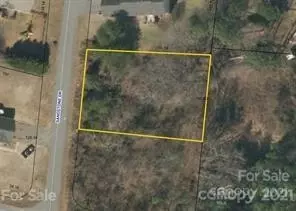 4932 Sandstone Dr, Conover, NC 28613 photo 2