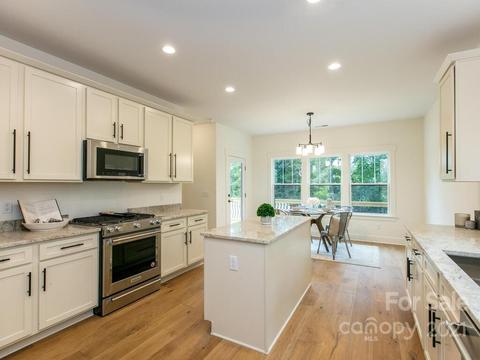 12 Reta Rd, Fairview, NC 28730 photo 10