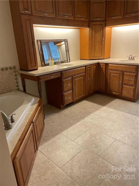 69 Towhee Trl, Tryon, NC 28782 photo 14