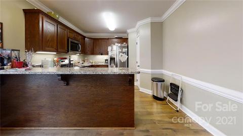1355 Landsdowne Dr, Conover, NC 28613 photo 5