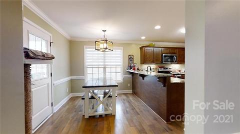 1355 Landsdowne Dr, Conover, NC 28613 photo 7
