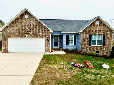 1355 Landsdowne Dr, Conover, NC 28613 photo 1