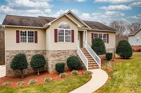 3356 Overbrook Dr, Conover, NC 28613 photo 1