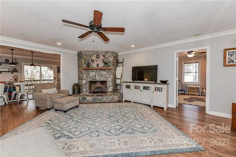 717 Killian Rd, Stanley, NC 28164 photo 2