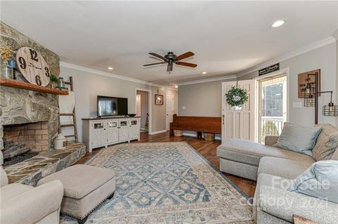 717 Killian Rd, Stanley, NC 28164 photo 4