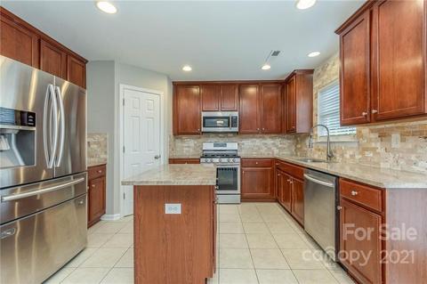 7837 Berkeley Rd, Denver, NC 28037 photo 2