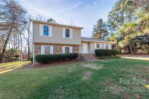 1593 Brook Dr, Fort Mill, SC 29708 photo 1