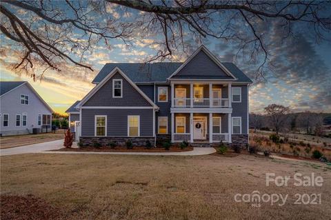 177 Riverstone Dr, Davidson, NC 28036 photo 4