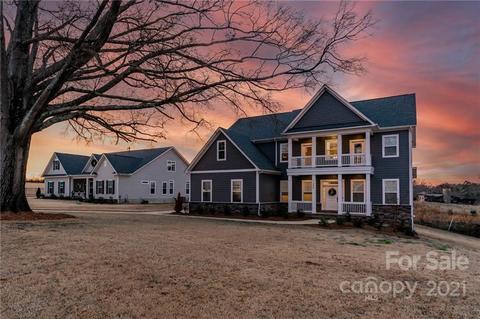 177 Riverstone Dr, Davidson, NC 28036 photo 2