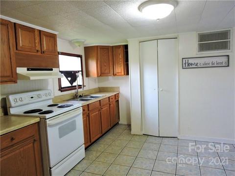 720 Jackson Loop Rd, Flat Rock, NC 28731 photo 7
