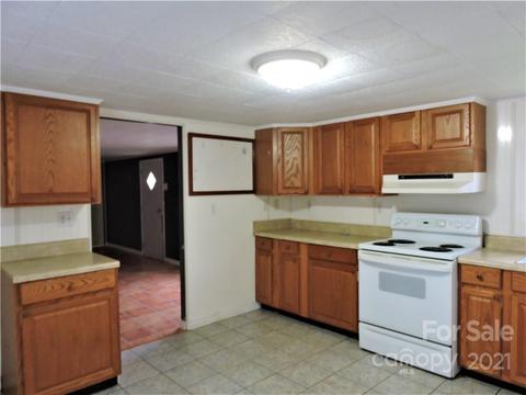 720 Jackson Loop Rd, Flat Rock, NC 28731 photo 6