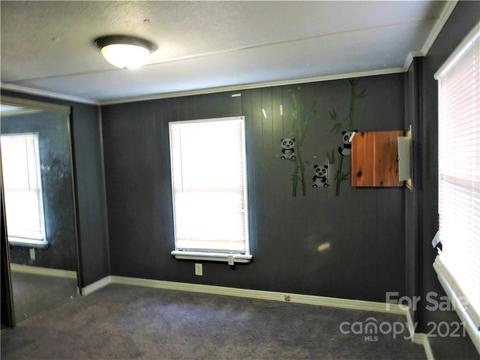 720 Jackson Loop Rd, Flat Rock, NC 28731 photo 17