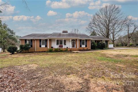 123 Forest Hills Dr, Monroe, NC 28112 photo 1