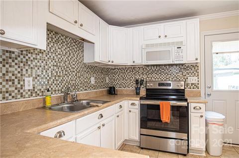140 Mock Cir, Davidson, NC 28036 photo 6