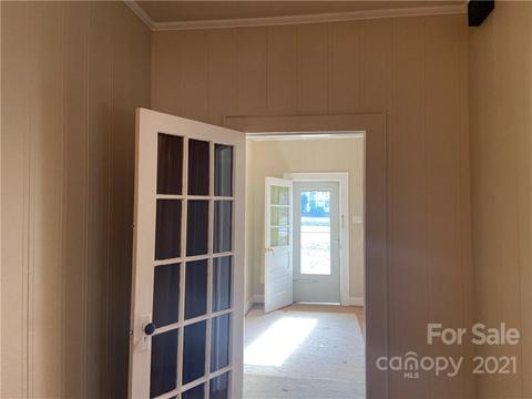 1021 E Main St, Maiden, NC 28650 photo 4
