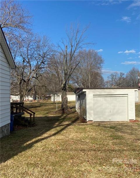 1021 E Main St, Maiden, NC 28650 photo 2