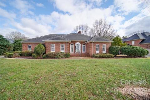 1916 Windmere Dr, Monroe, NC 28110 photo 1