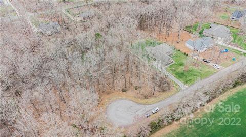 280 Torrington Dr, Mount Ulla, NC 28125 photo 6