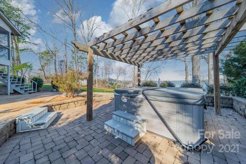 8752 Harbor Cir, Terrell, NC 28682 photo 14