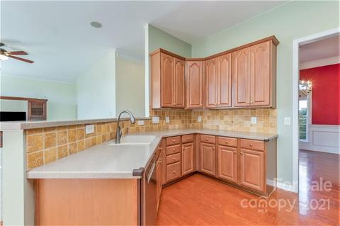 212 Pine Lake Dr, Monroe, NC 28110 photo 5