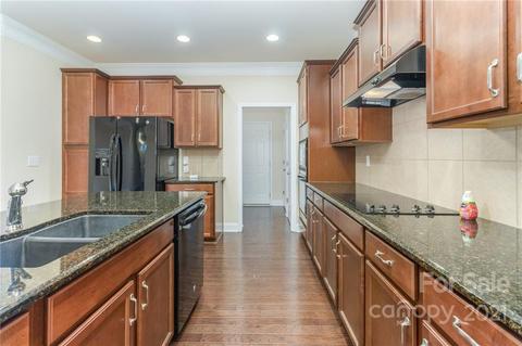 2263 Eversham Dr, Concord, NC 28027 photo 4