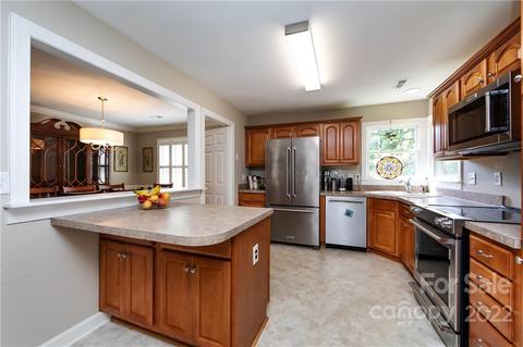509 Clairview Ln, Matthews, NC 28105 photo 14
