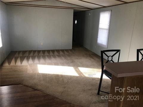 110 Highlander St, Morganton, NC 28655 photo 7