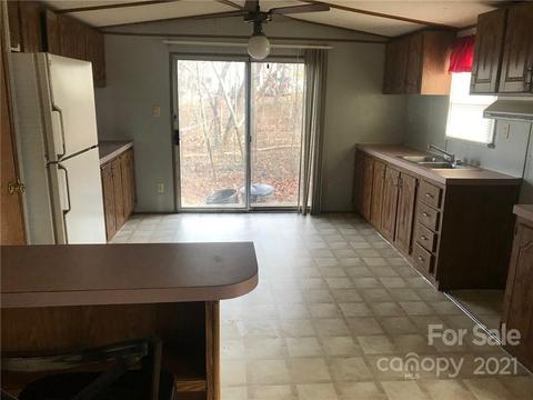 110 Highlander St, Morganton, NC 28655 photo 6