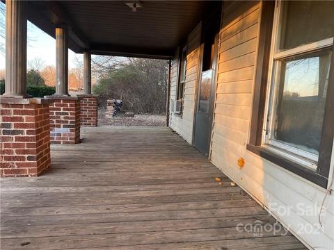 624 Sloans Mill Rd, Olin, NC 28660 photo 4