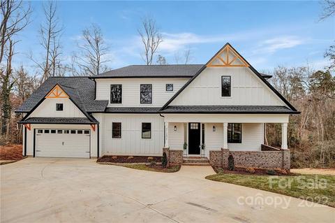 21242 Pine Ridge Dr, Cornelius, NC 28031 photo 1