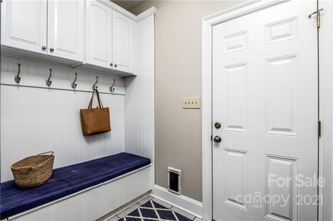 4712 White Eagle Ln, Hickory, NC 28602 photo 14
