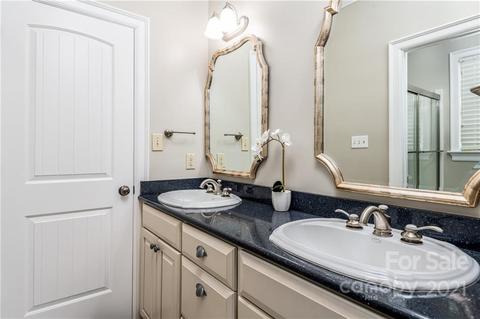 4712 White Eagle Ln, Hickory, NC 28602 photo 23