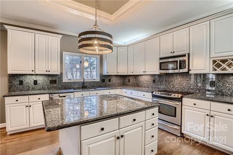 592 Cranborne Chase, Fort Mill, SC 29708 photo 9