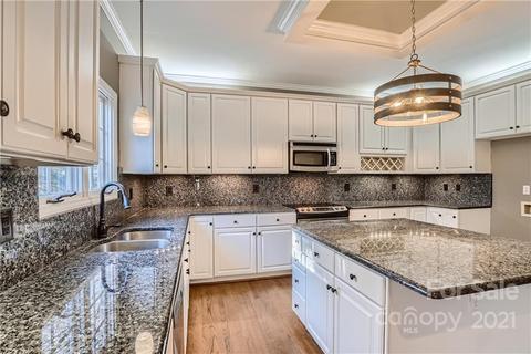 592 Cranborne Chase, Fort Mill, SC 29708 photo 8