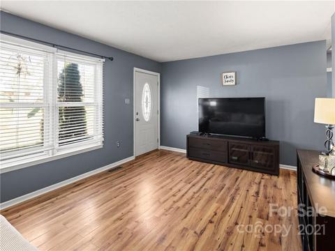 5 Pine Ridge Dr, Fairview, NC 28730 photo 4