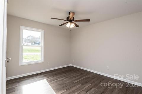 9467 Westridge Dr, Hickory, NC 28601 photo 16